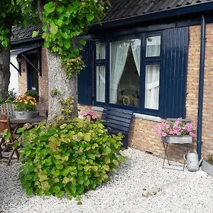 De Roos Vakantiehuis De Kwakel